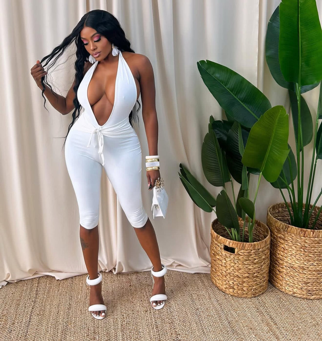 HALTER DEEP PLUNGE SOLID COLOR CAPRI JUMPSUIT
